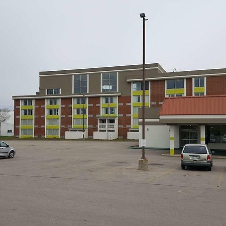 Days Inn & Suites By Wyndham Grand Rapids Near Downtown Wyoming Exterior photo